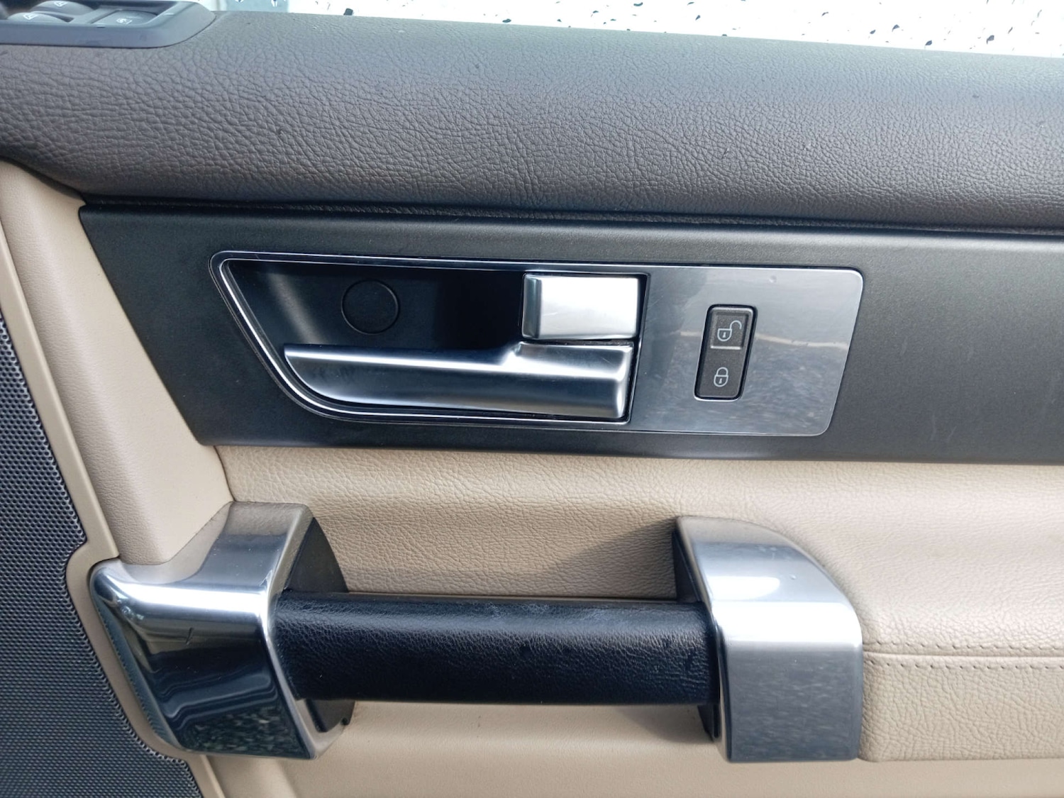 Used Land Rover Discovery 2015 for sale - 77104182: Photo 16