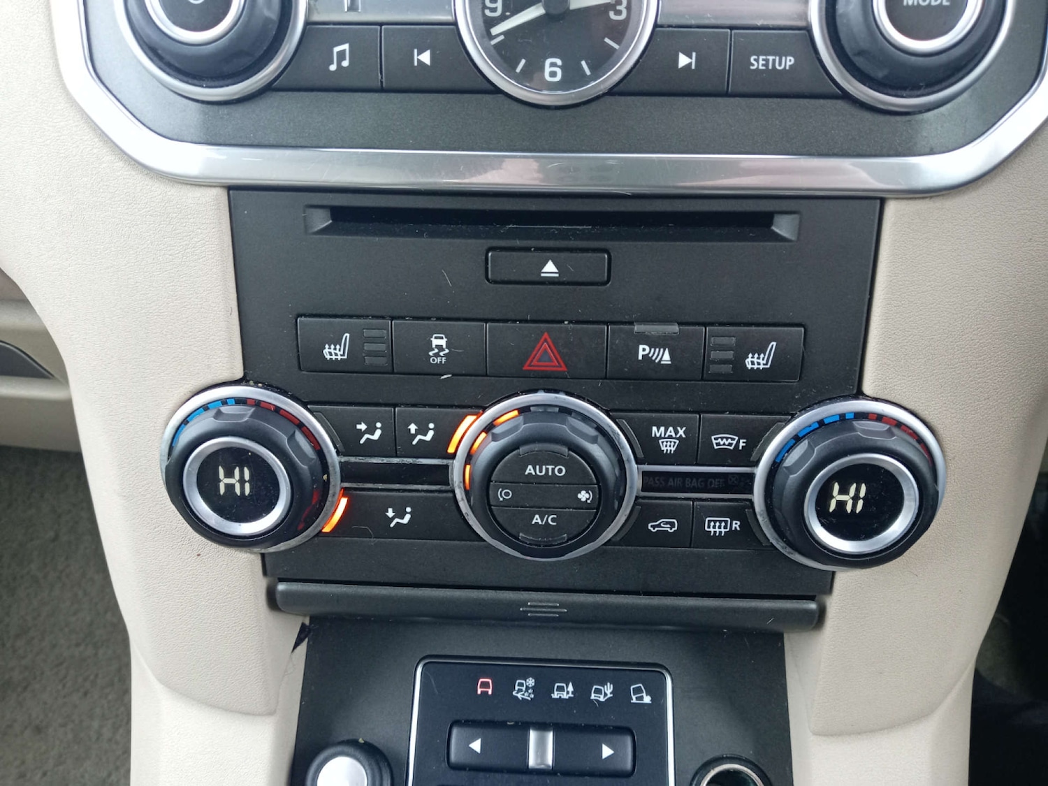 Used Land Rover Discovery 2015 for sale - 77104182: Photo 25