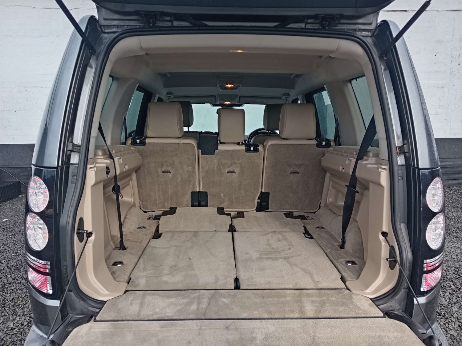 Used Land Rover Discovery 2015 for sale - 77104182: Photo 8