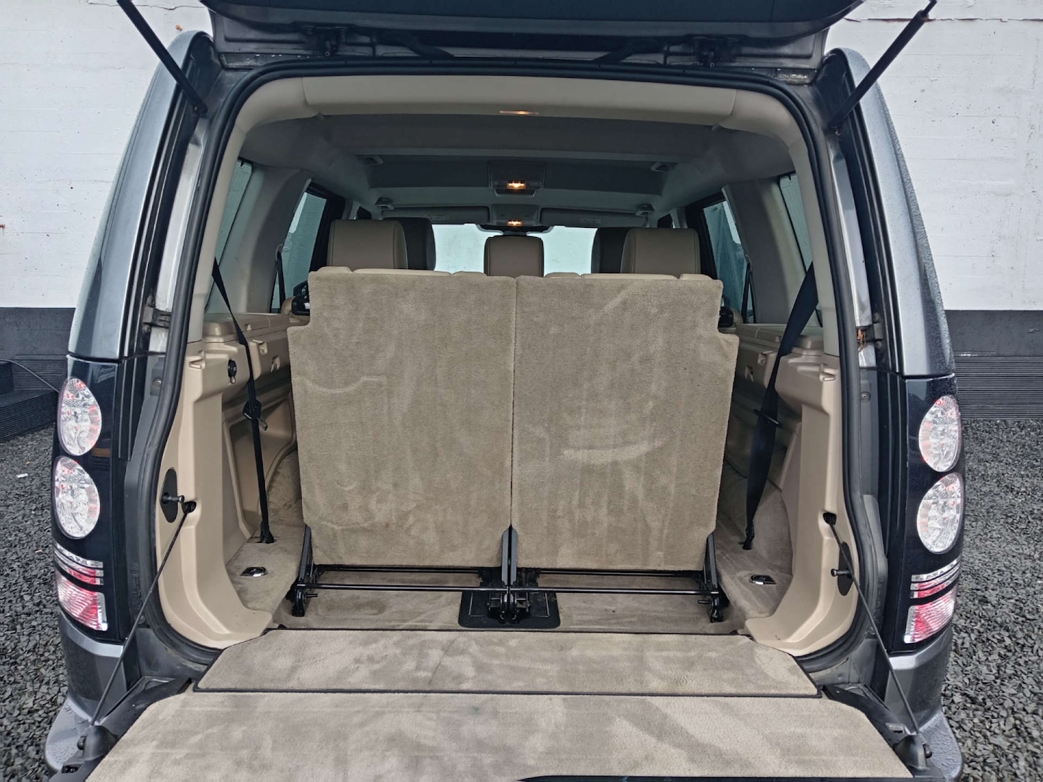 Used Land Rover Discovery 2015 for sale - 77104182: Photo 9