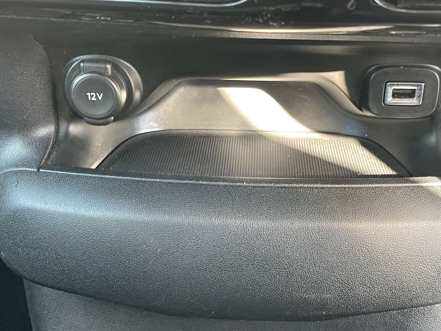 Used Citroen C4 Cactus 2016 for sale - 77818845: Photo 20