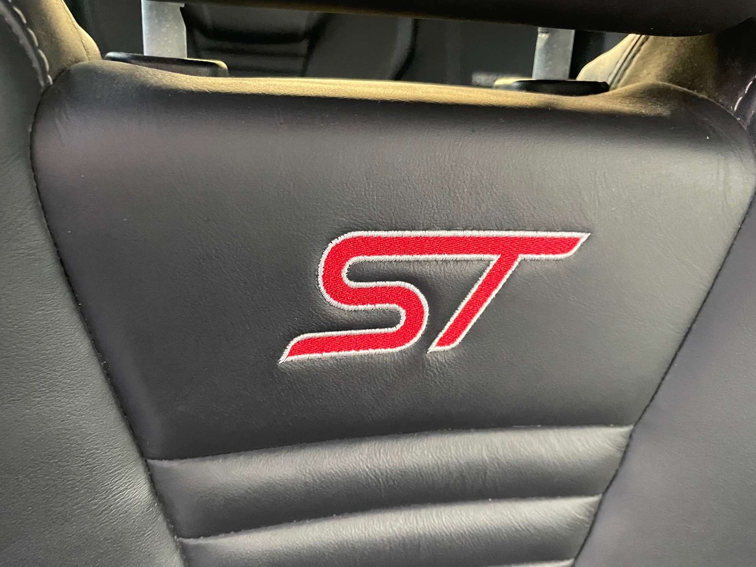 Used Ford Focus 2013 for sale - 76542266: Photo 22