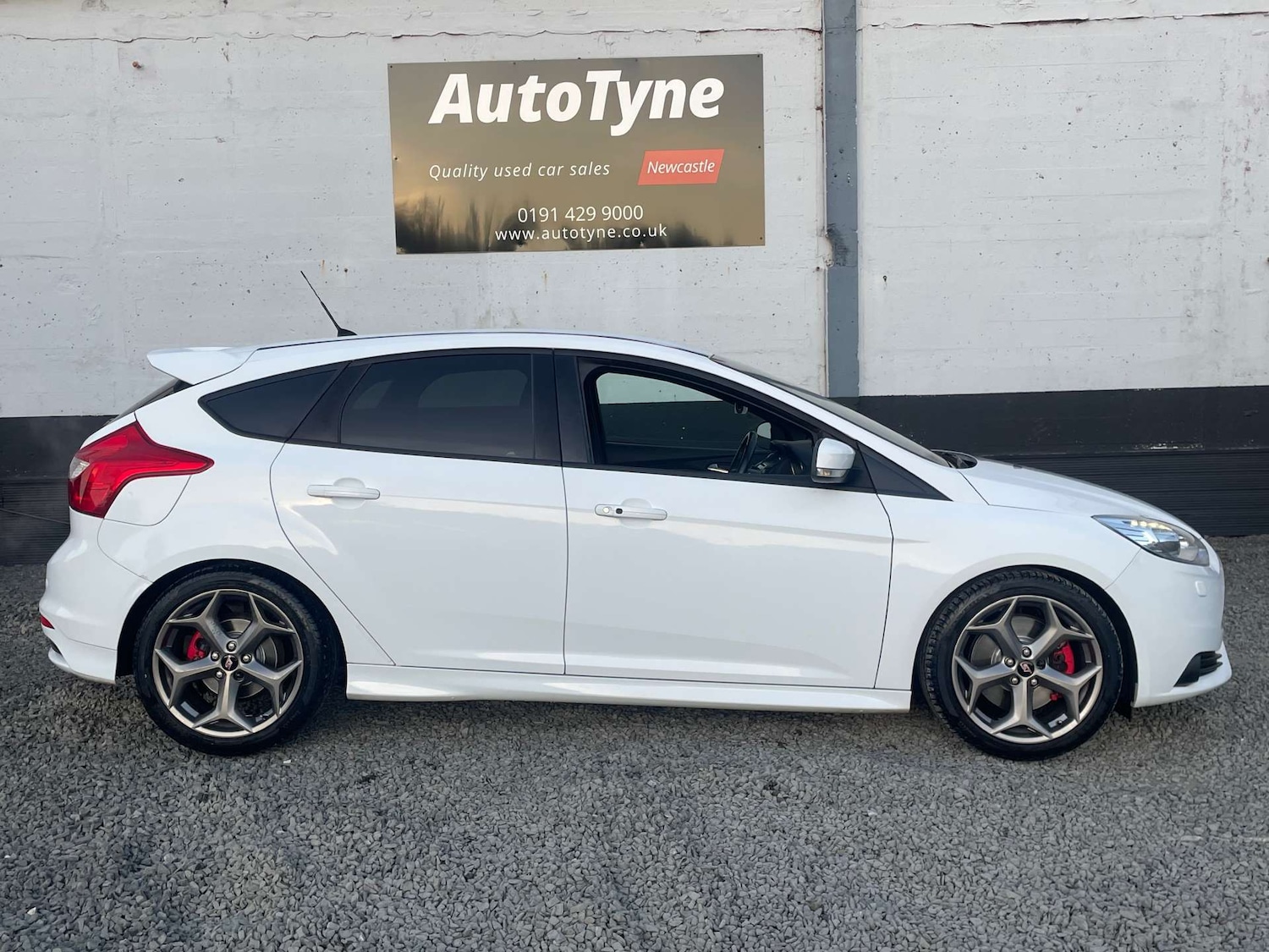Used Ford Focus 2013 for sale - 76542266: Photo 4