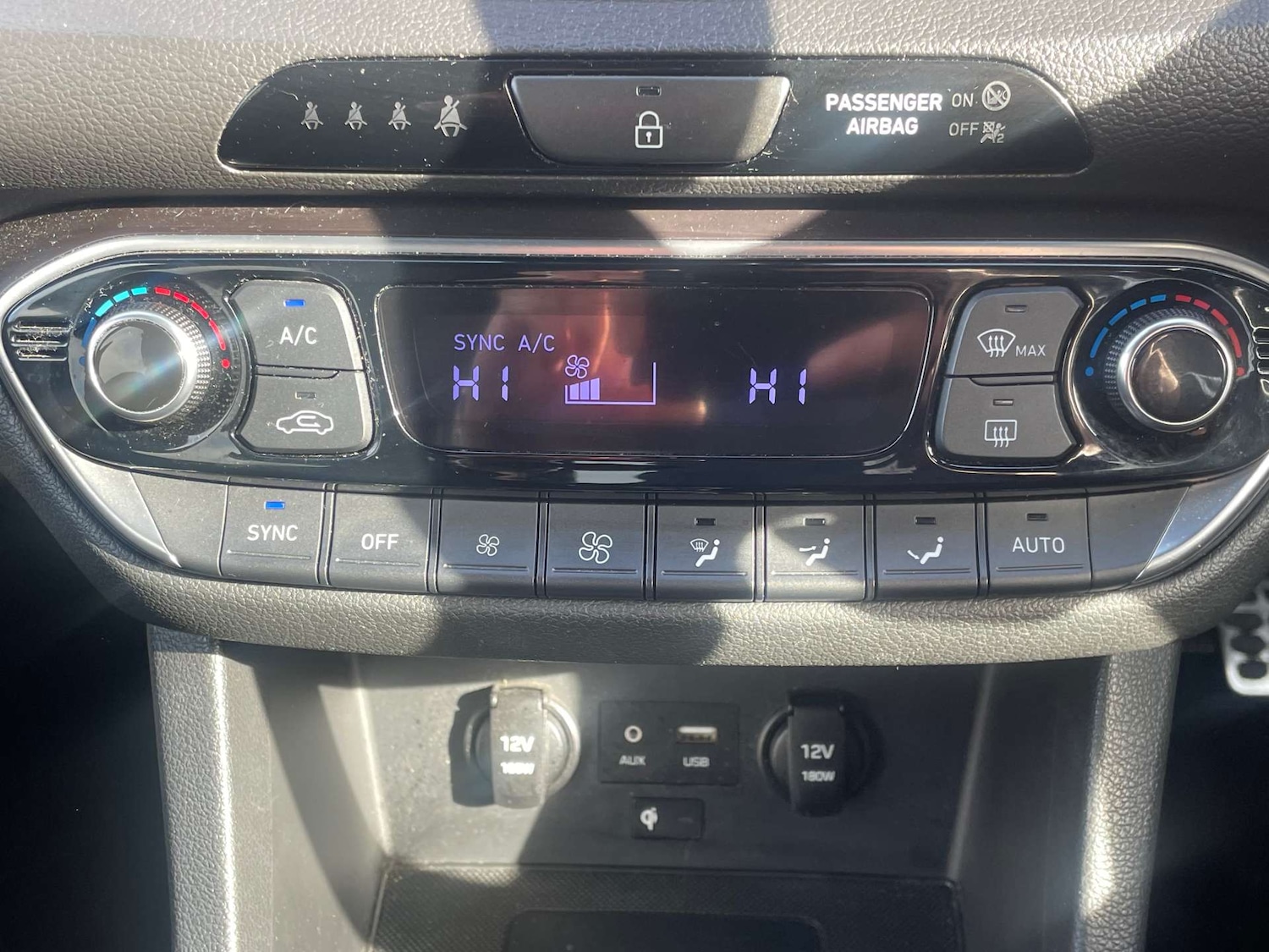 Used Hyundai i30 2017 for sale - 77662773: Photo 24