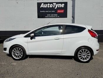 Used Ford Fiesta 2015 for sale - 78426575: Photo