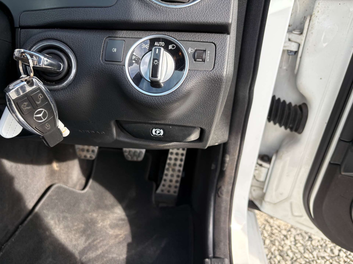 Used Mercedes-Benz C Class 2013 for sale - 76601551: Photo 11