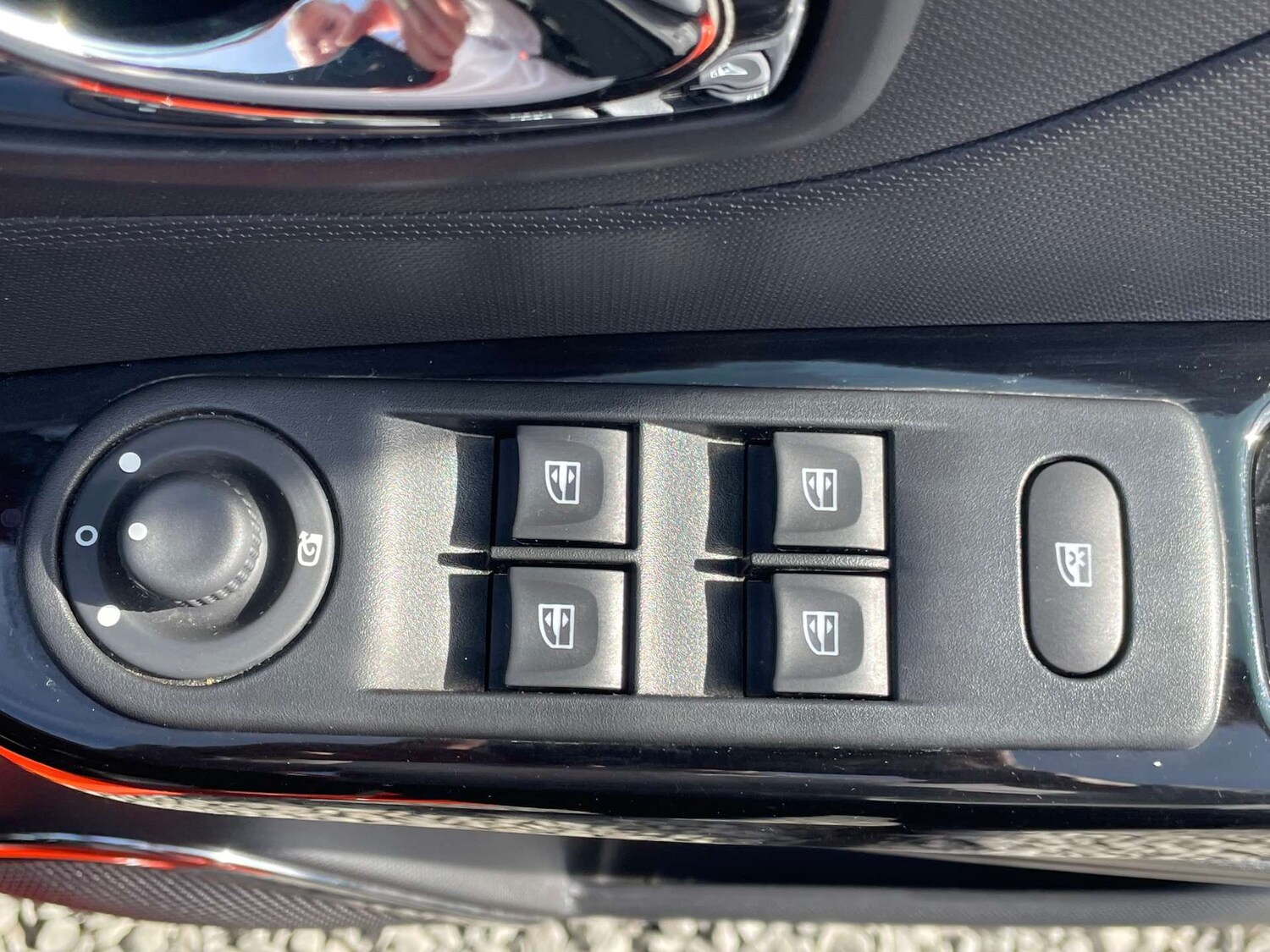 Used Renault Captur 2016 for sale - 77931930: Photo 21