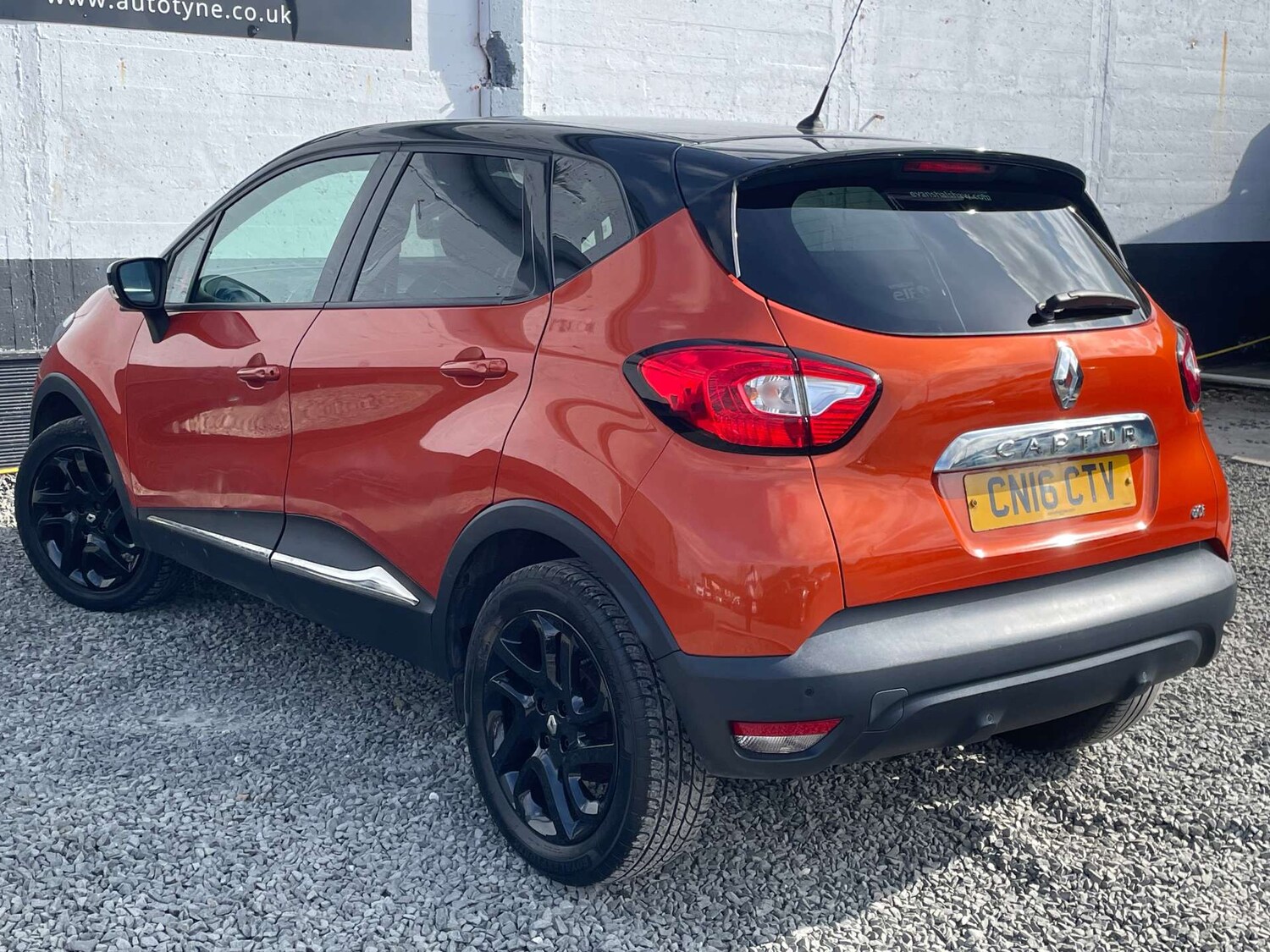 Used Renault Captur 2016 for sale - 77931930: Photo 6