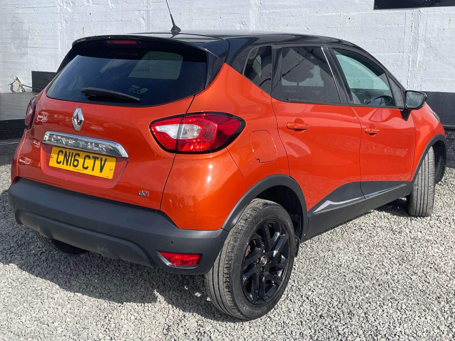 Used Renault Captur 2016 for sale - 77931930: Photo 8