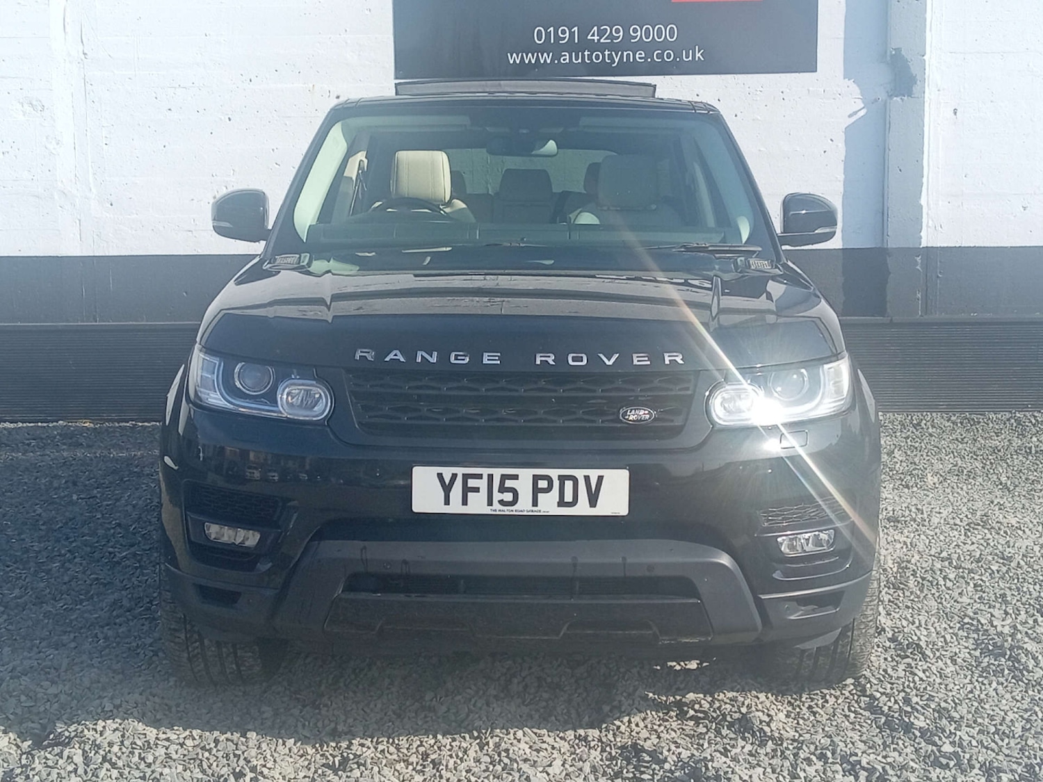 Used Land Rover Range Rover Sport 2015 for sale - 77113499: Photo 2
