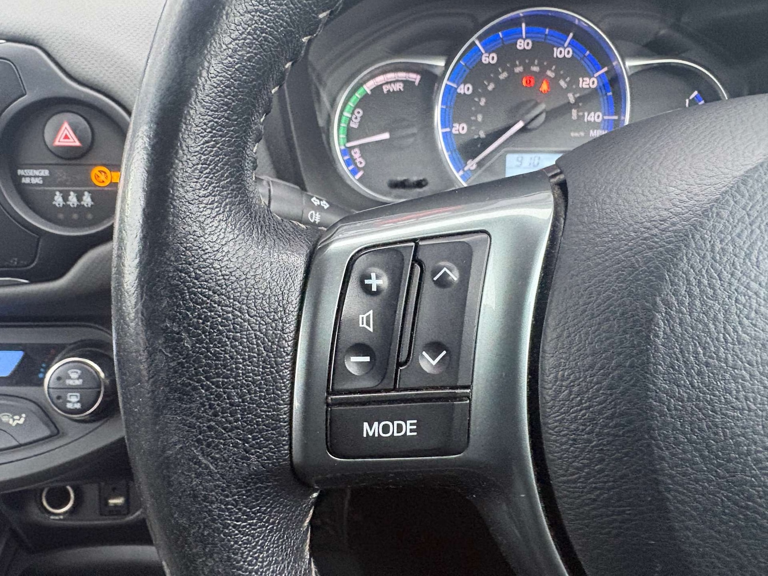 Used Toyota Yaris 2015 for sale - 77542689: Photo 15