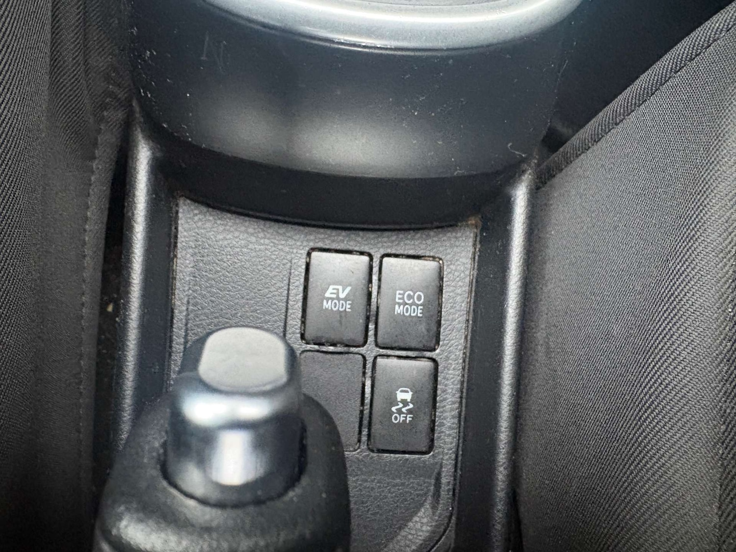 Used Toyota Yaris 2015 for sale - 77542689: Photo 17