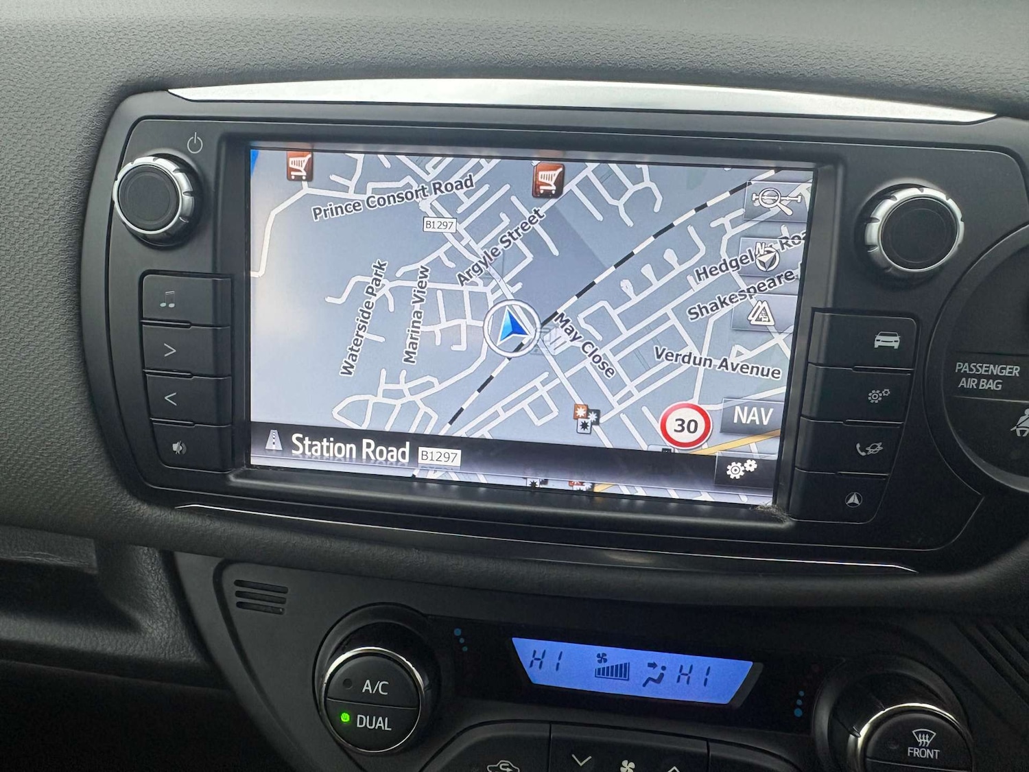 Used Toyota Yaris 2015 for sale - 77542689: Photo 20