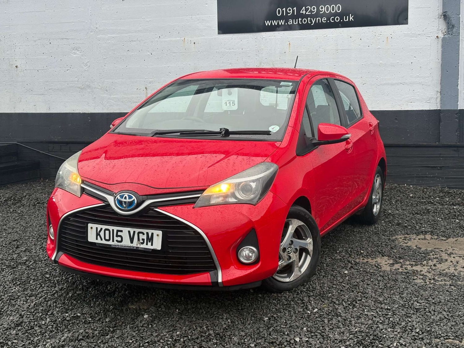 Used Toyota Yaris 2015 for sale - 77542689: Photo 3