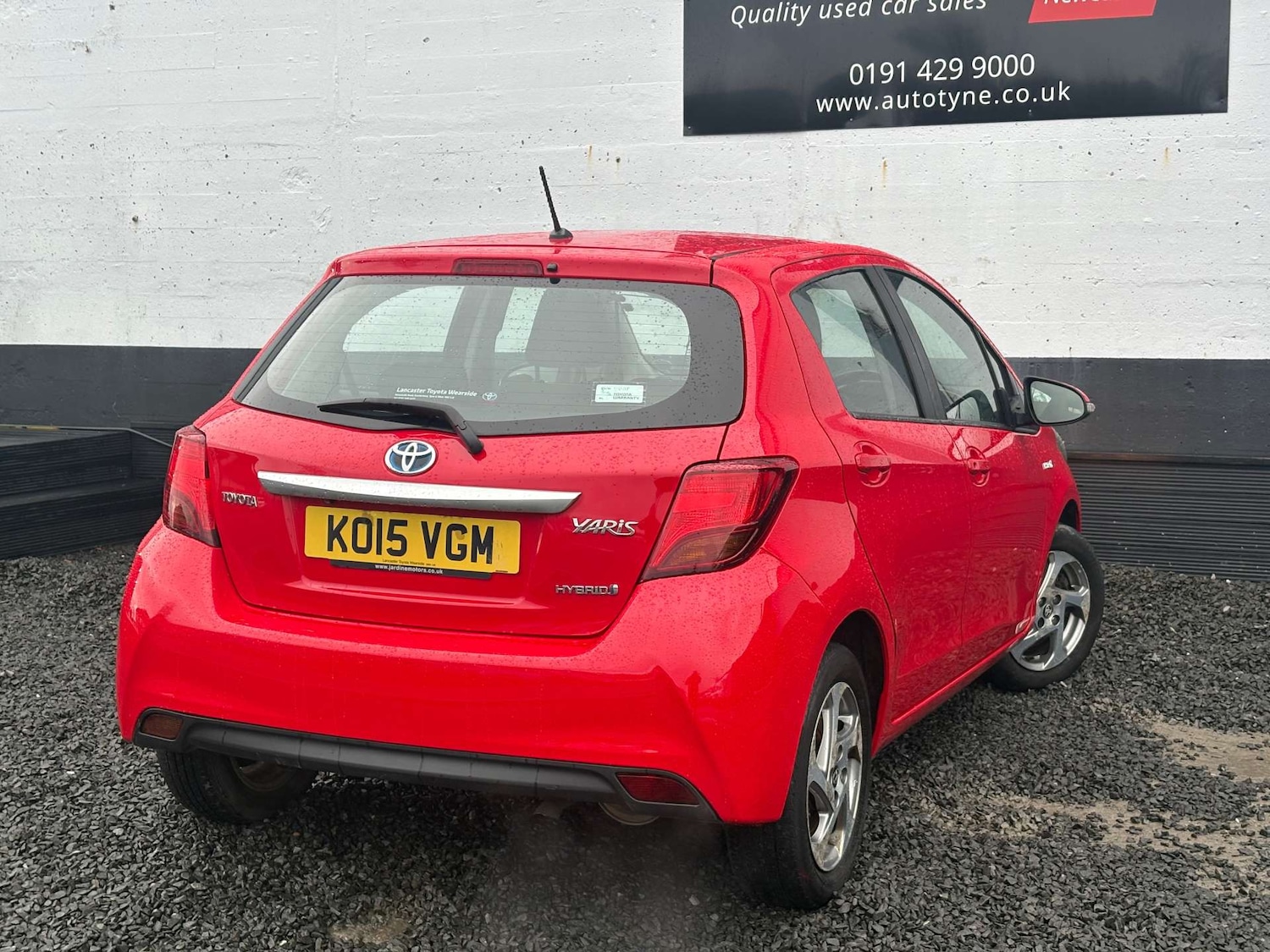 Used Toyota Yaris 2015 for sale - 77542689: Photo 4