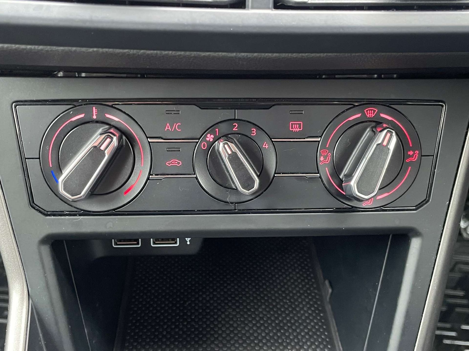 Used Volkswagen Polo 2018 for sale - 77406113: Photo 15