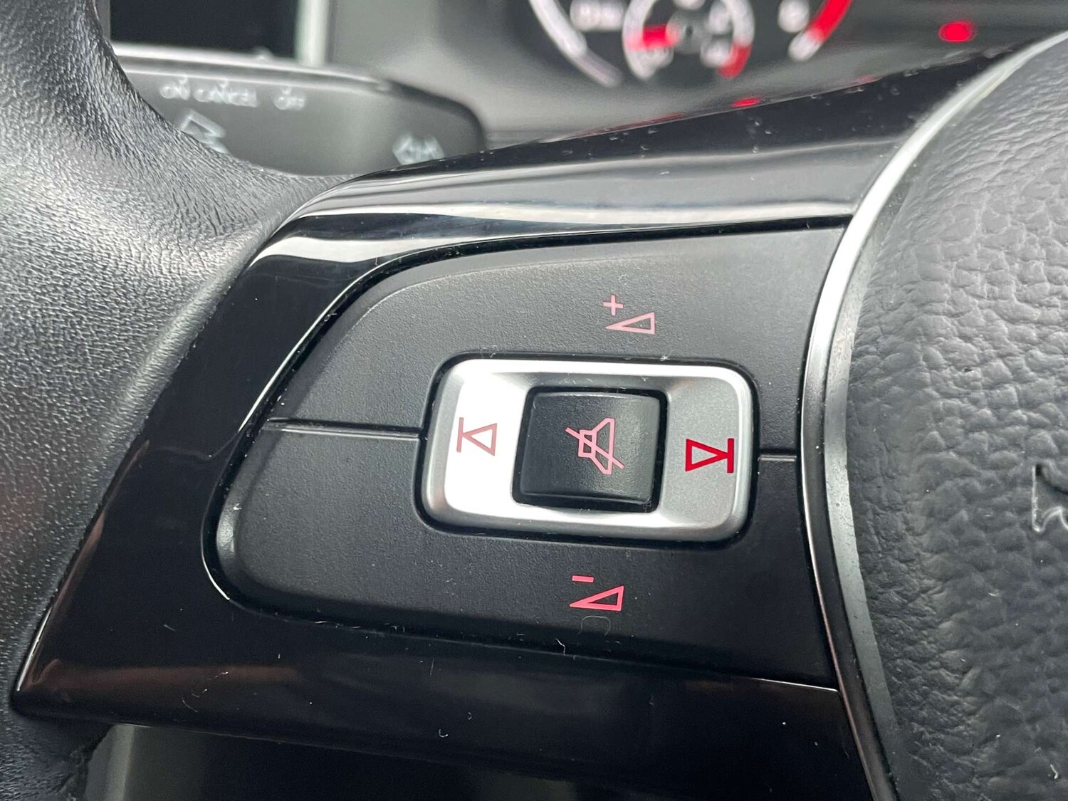 Used Volkswagen Polo 2018 for sale - 77406113: Photo 16