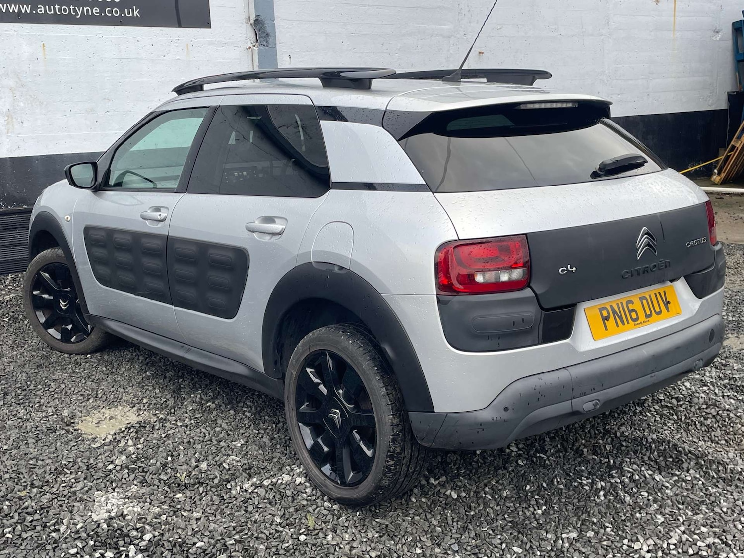 Used Citroen C4 Cactus 2016 for sale - 77392238: Photo 6