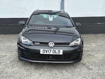 Used Volkswagen Golf 2017 for sale - 75997751: Photo