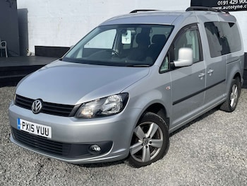 Used Volkswagen Caddy Maxi Life 2015 for sale - 76171651: Photo 3