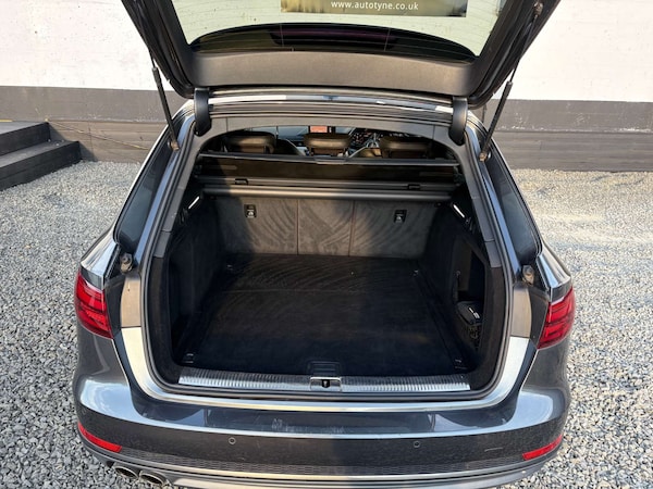Used Audi A4 2018 for sale - 76223024: Photo 9