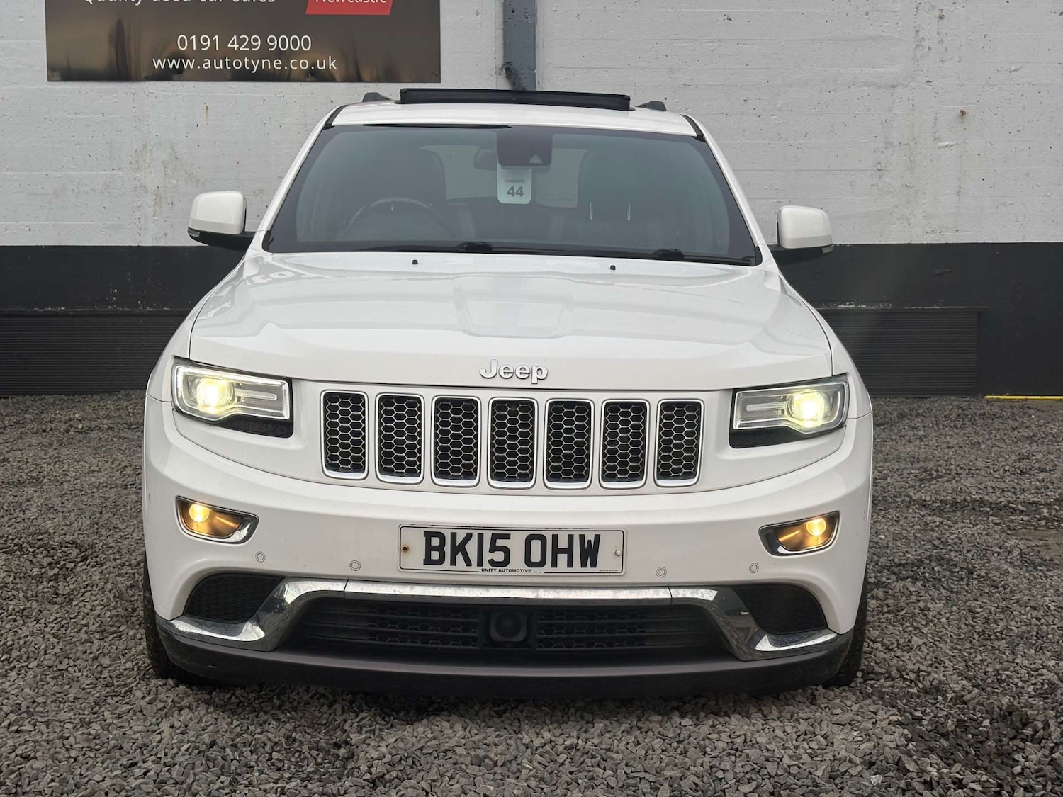 Used Jeep Grand Cherokee 2015 for sale - 77211832: Photo 2