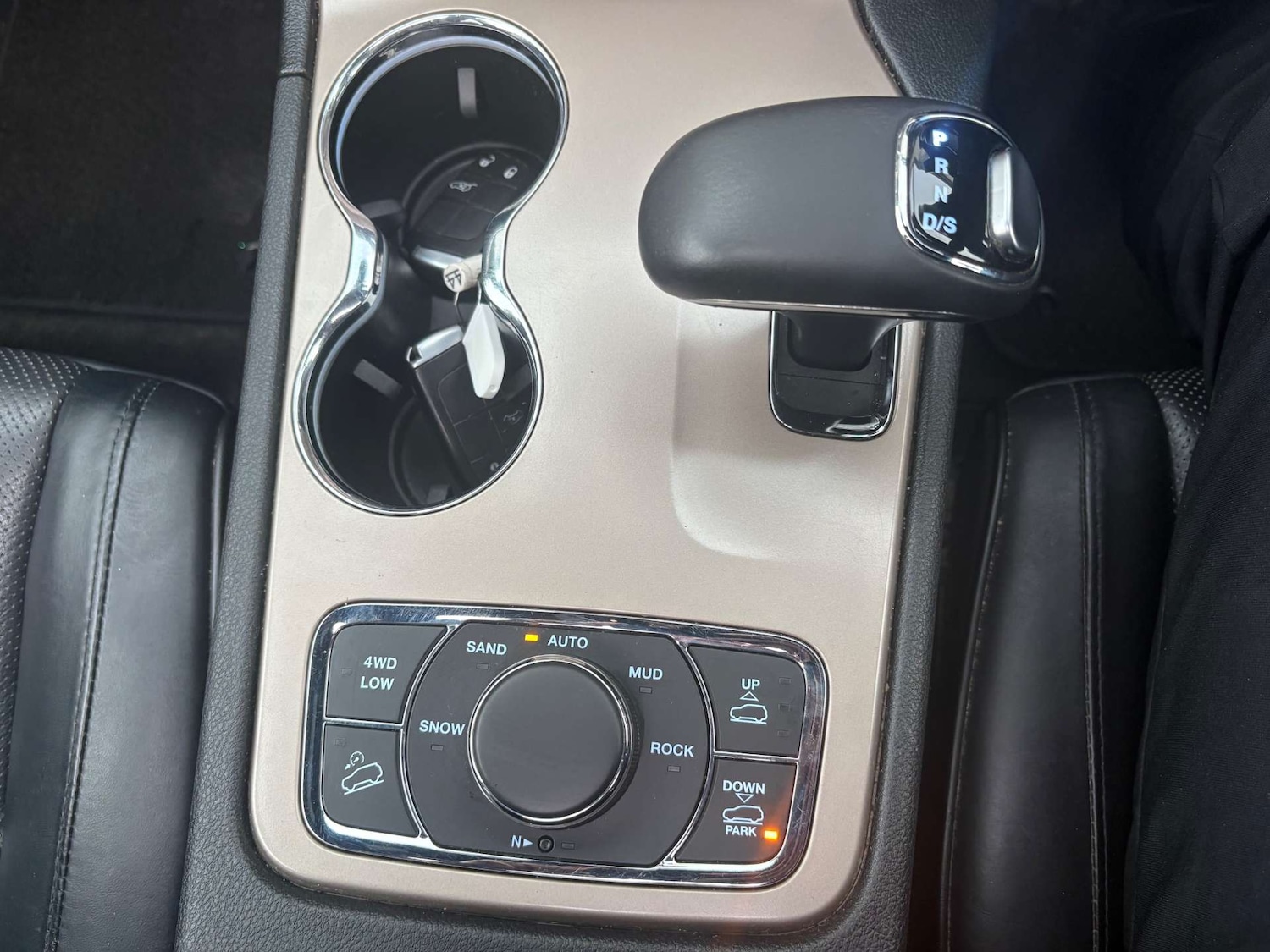 Used Jeep Grand Cherokee 2015 for sale - 77211832: Photo 30