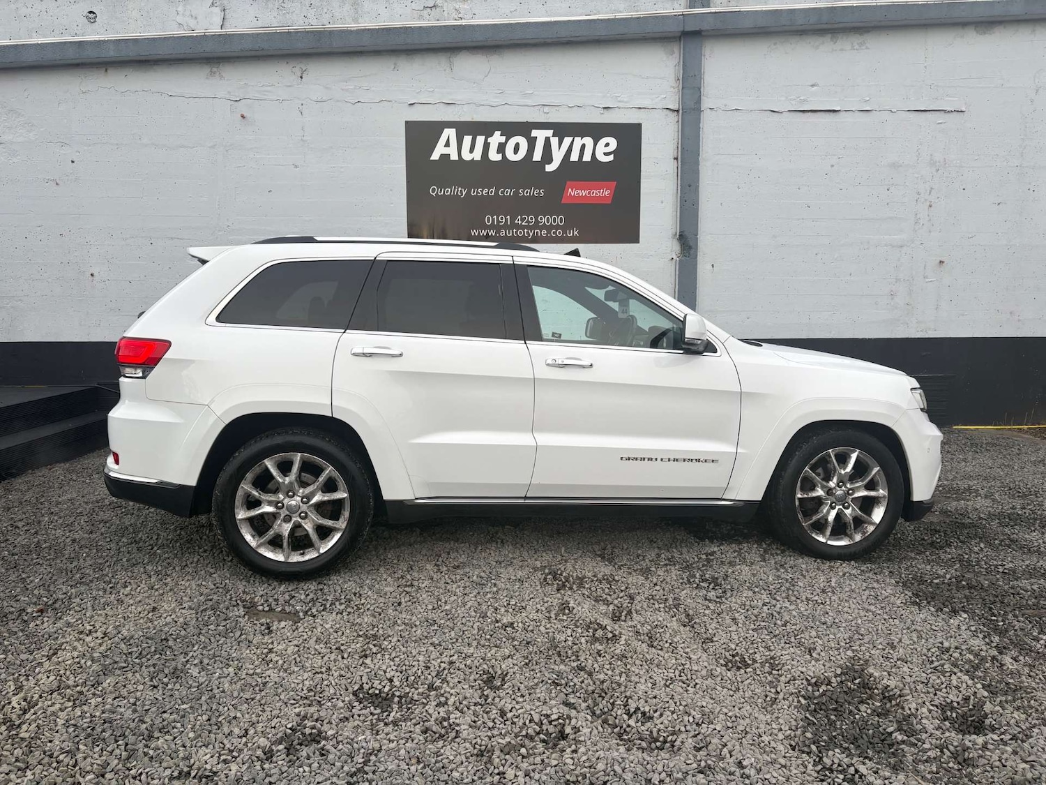 Used Jeep Grand Cherokee 2015 for sale - 77211832: Photo 6