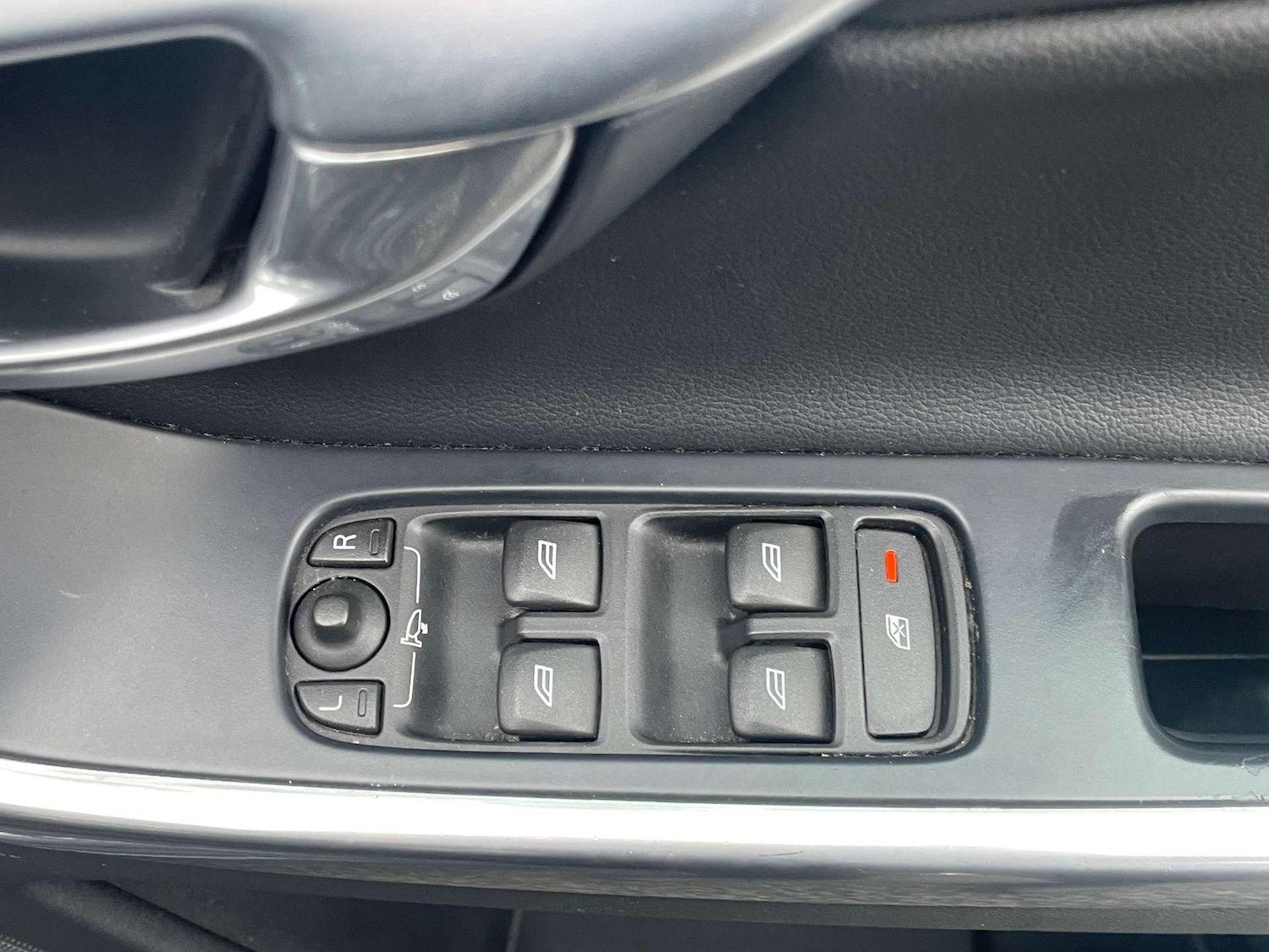 Used Volvo XC60 2014 for sale - 77975422: Photo 16