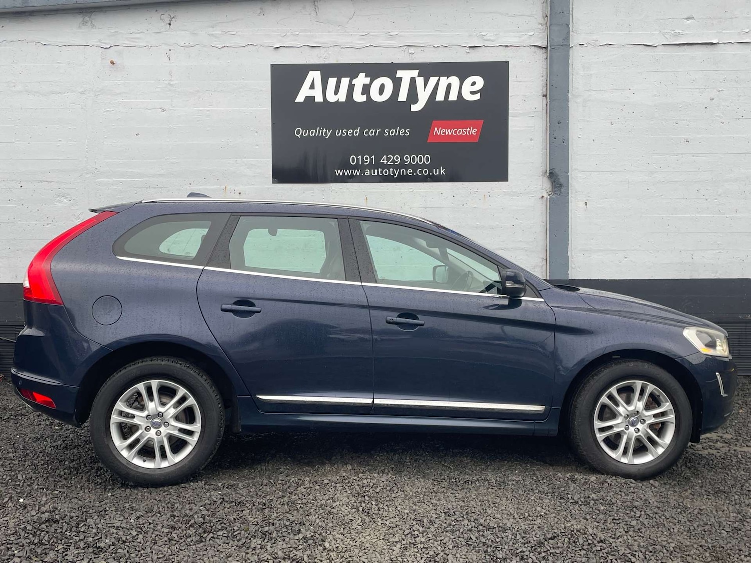 Used Volvo XC60 2014 for sale - 77975422: Photo 5