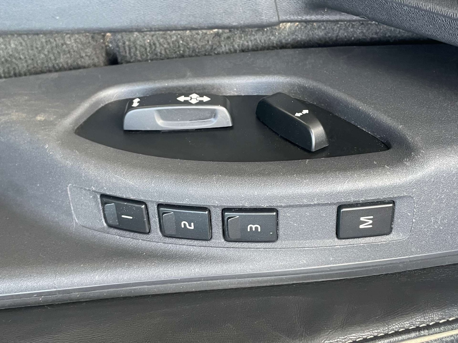 Used Volvo V60 2014 for sale - 78084985: Photo 18