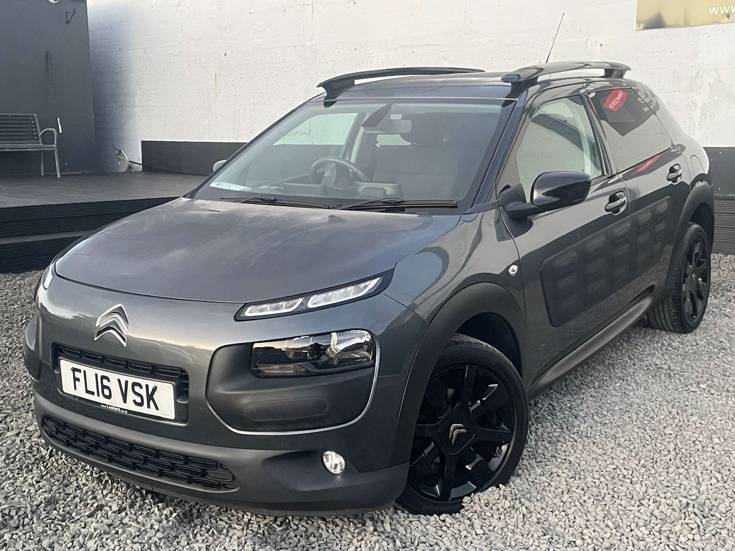 Used Citroen C4 Cactus 2016 for sale - 76449815: Photo 3