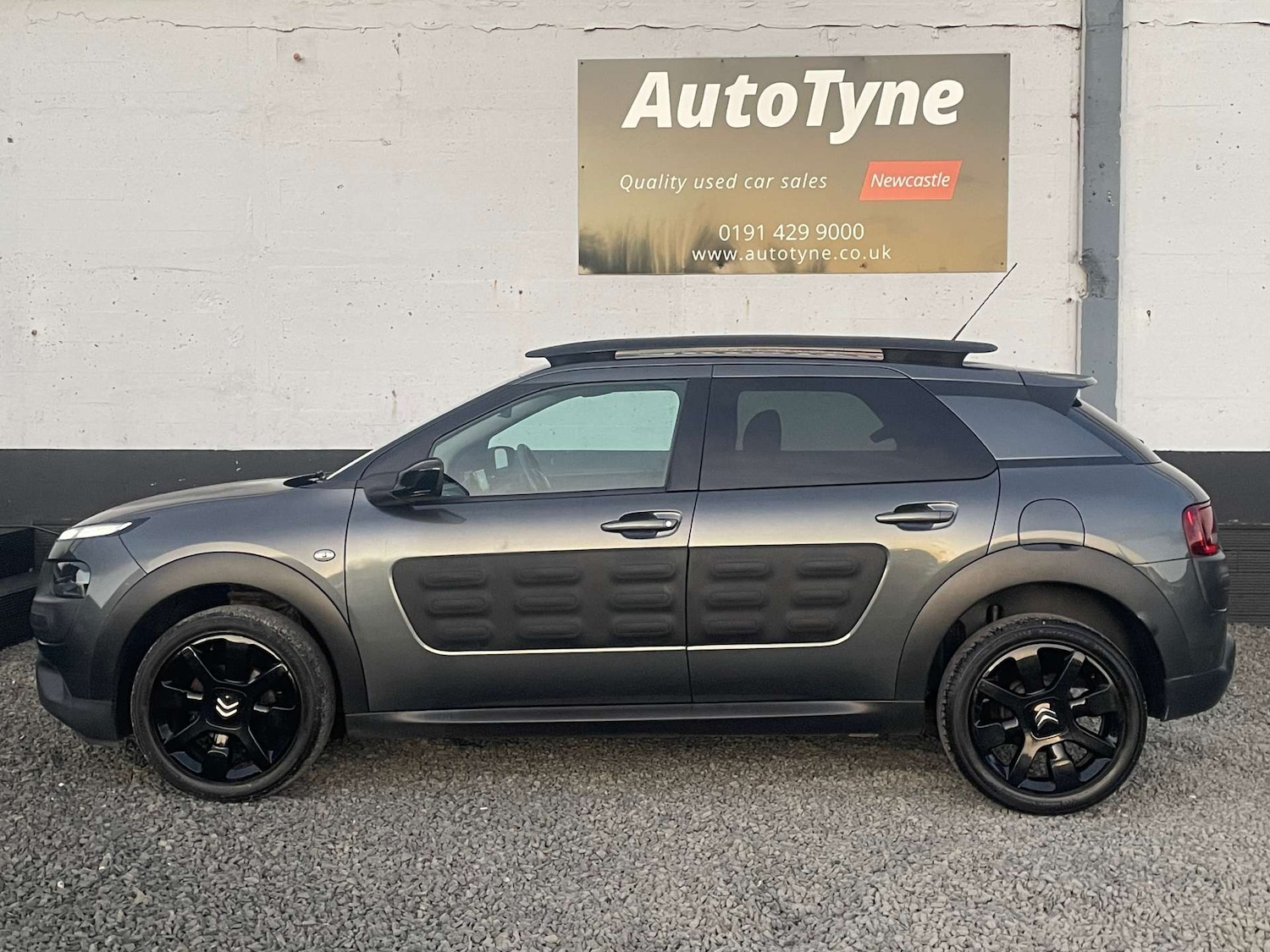 Used Citroen C4 Cactus 2016 for sale - 76449815: Photo 4
