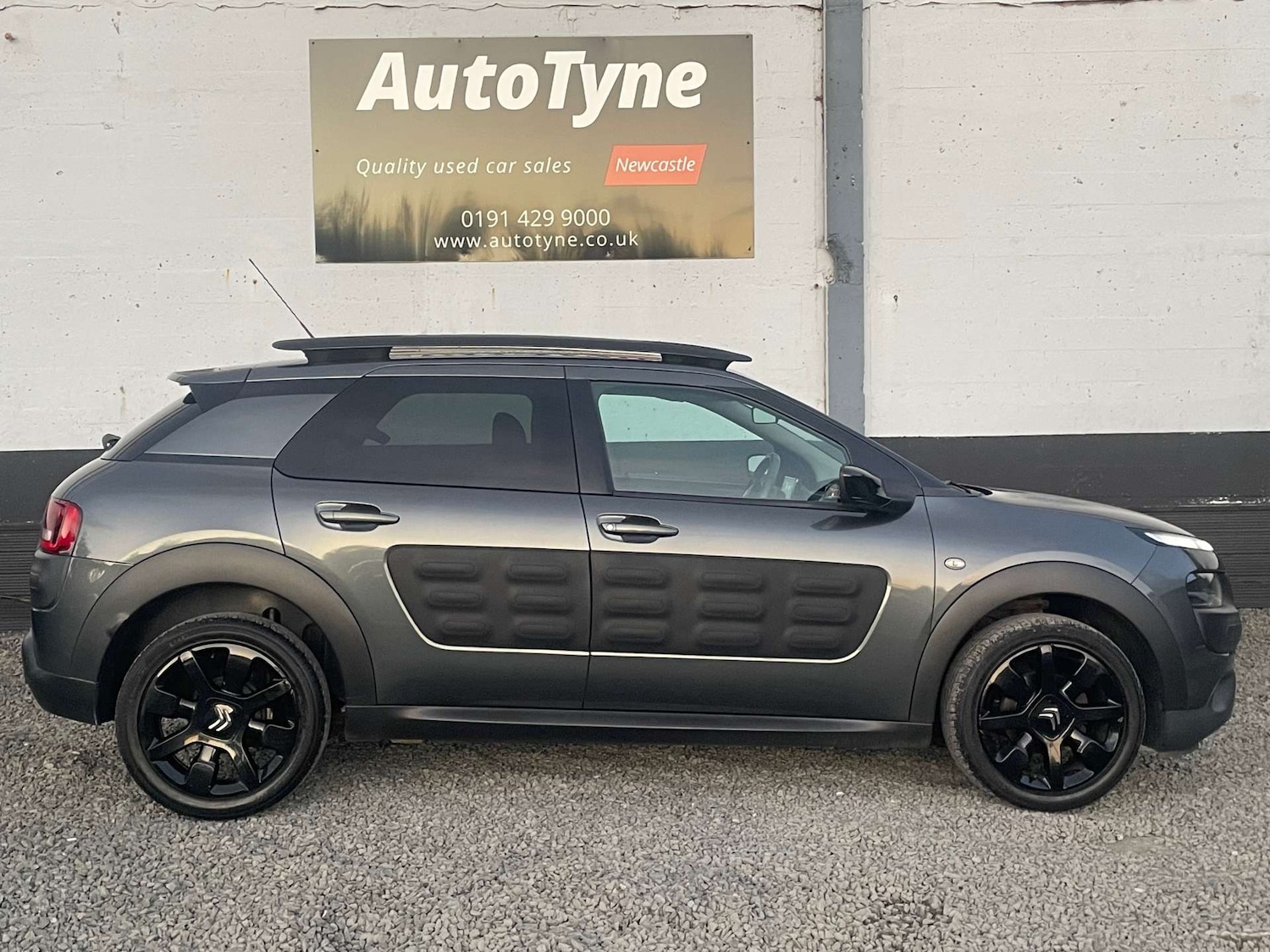 Used Citroen C4 Cactus 2016 for sale - 76449815: Photo 7