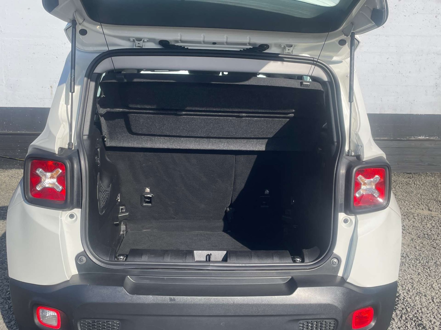 Used Jeep Renegade 2015 for sale - 77734936: Photo 11