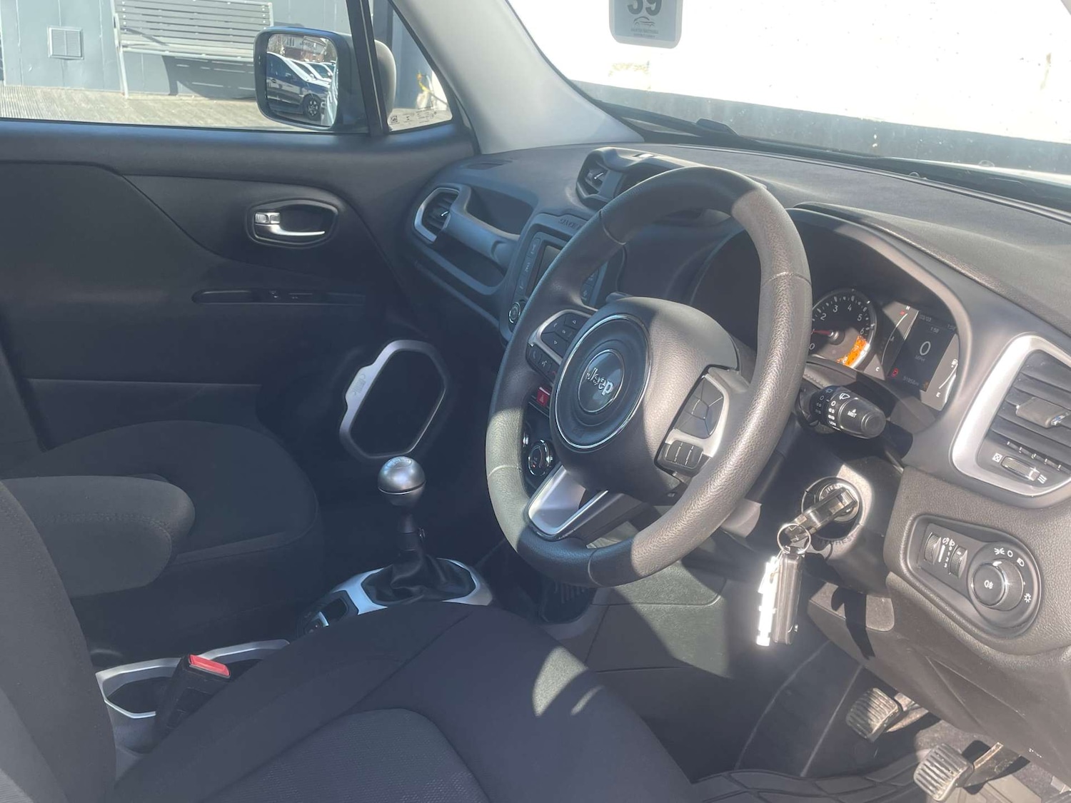 Used Jeep Renegade 2015 for sale - 77734936: Photo 12