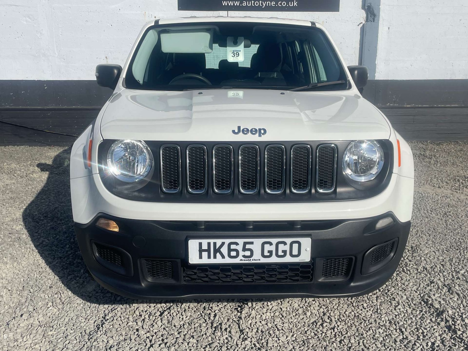 Used Jeep Renegade 2015 for sale - 77734936: Photo 2