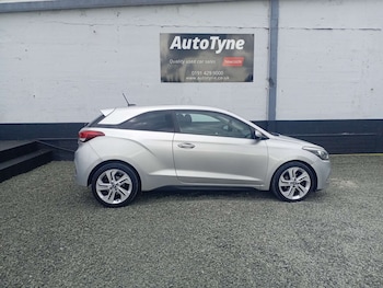 Used Hyundai i20 2017 for sale - 76601957: Photo