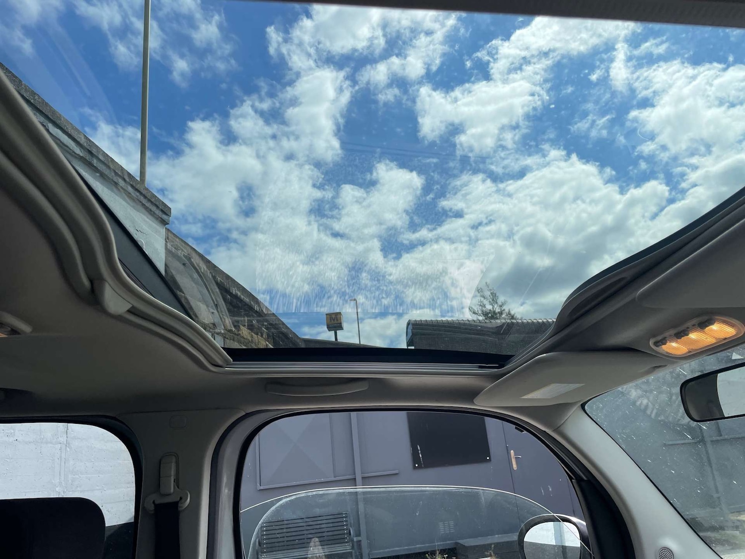 Used Nissan Cube 2010 for sale - 76602112: Photo 11