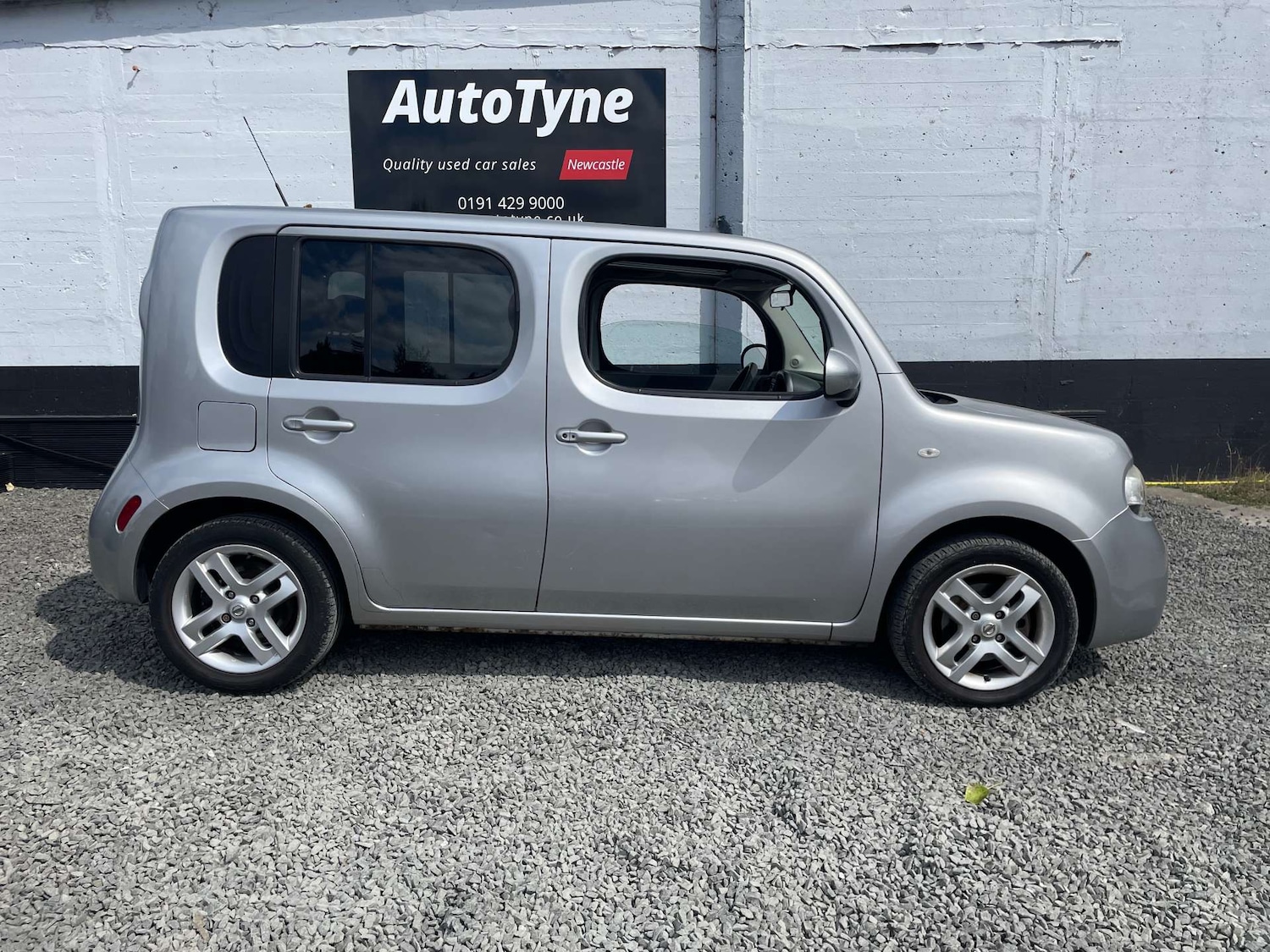 Used Nissan Cube 2010 for sale - 76602112: Photo 4