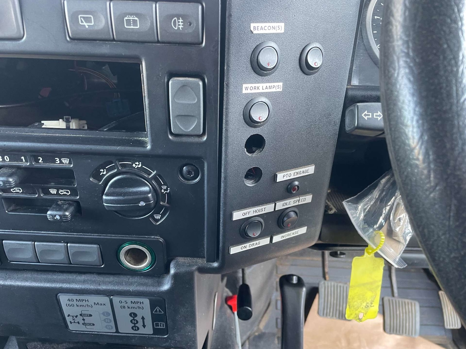 Used Land Rover Defender 2008 for sale - 78026388: Photo 27