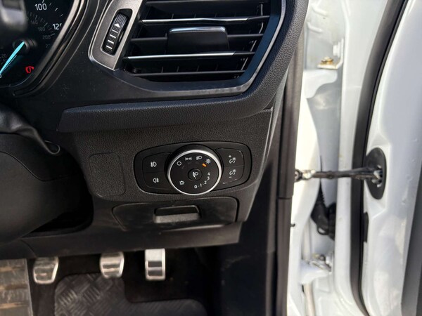 Used Ford Focus 2019 for sale - 76182680: Photo 15
