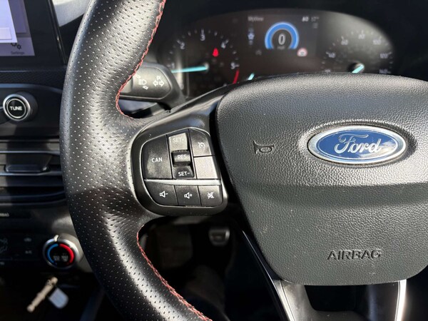 Used Ford Focus 2019 for sale - 76182680: Photo 18