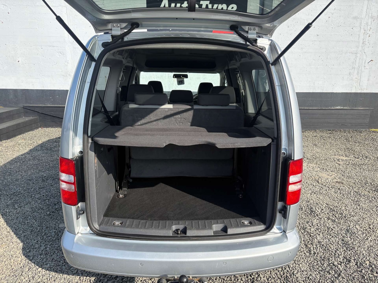 Used Volkswagen Caddy Maxi Life 2013 for sale - 77762301: Photo 10