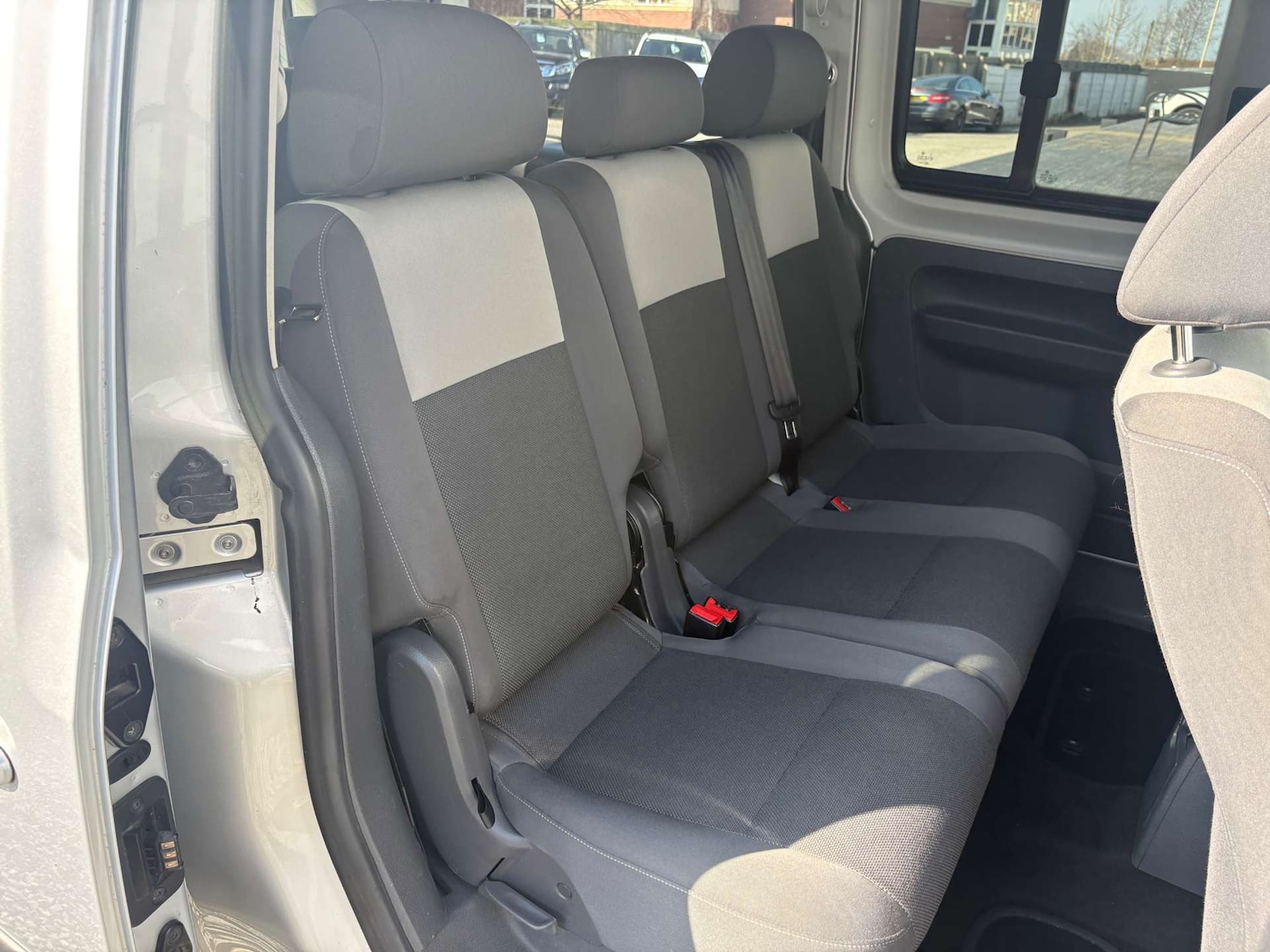 Used Volkswagen Caddy Maxi Life 2013 for sale - 77762301: Photo 31