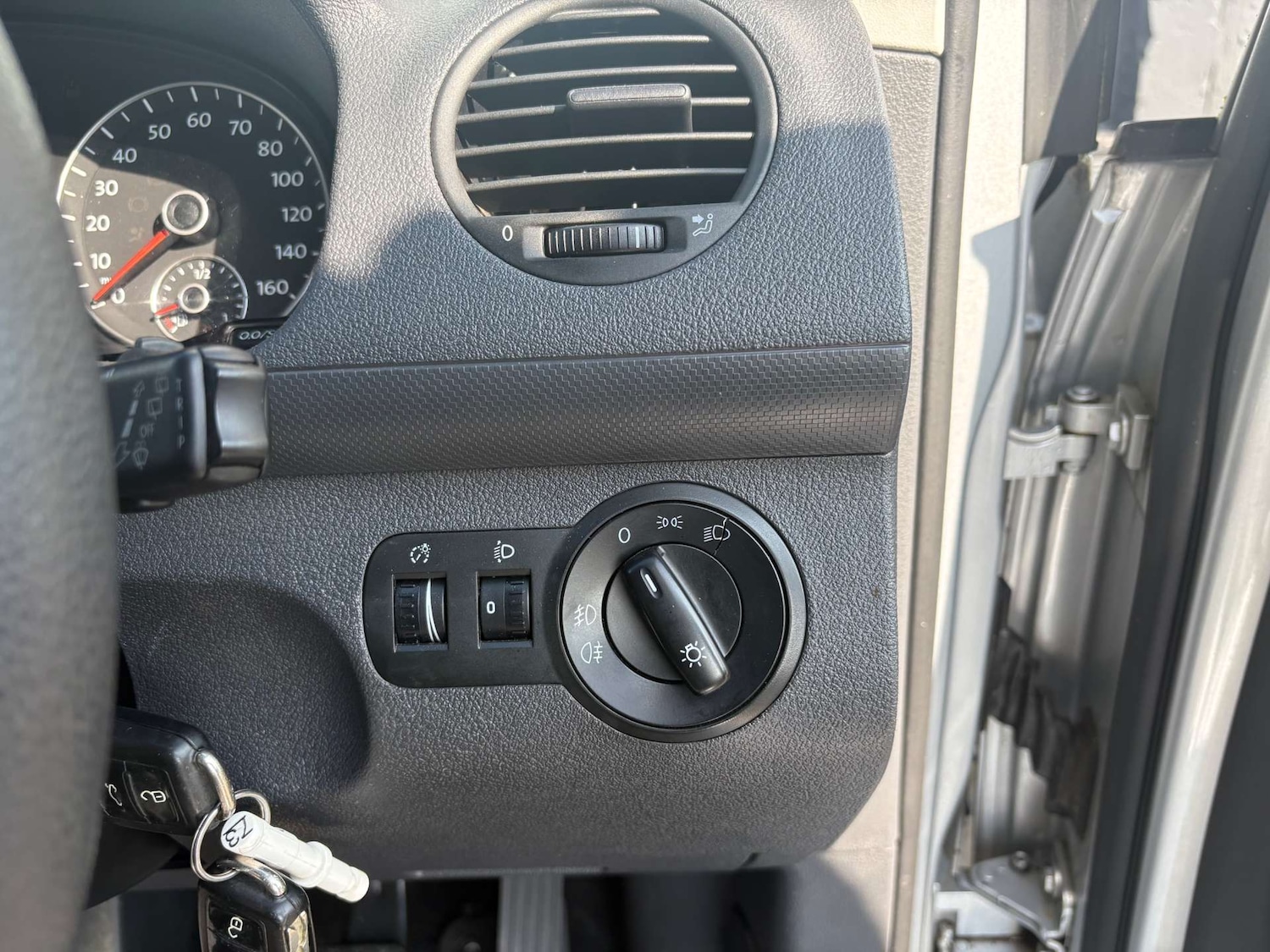 Used Volkswagen Caddy Maxi Life 2013 for sale - 77762301: Photo 9