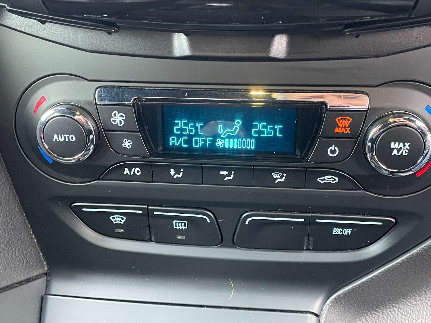 Used Ford Focus 2012 for sale - 77070818: Photo 20