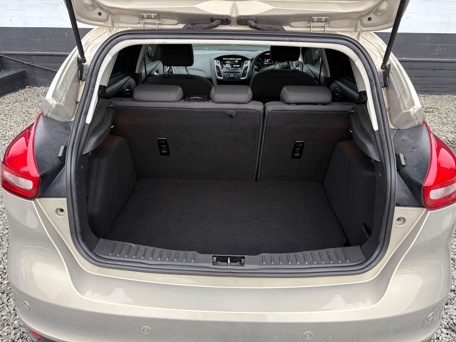 Used Ford Focus 2016 for sale - 76601651: Photo 8