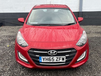 Used Hyundai i30 2015 for sale - 76748543: Photo