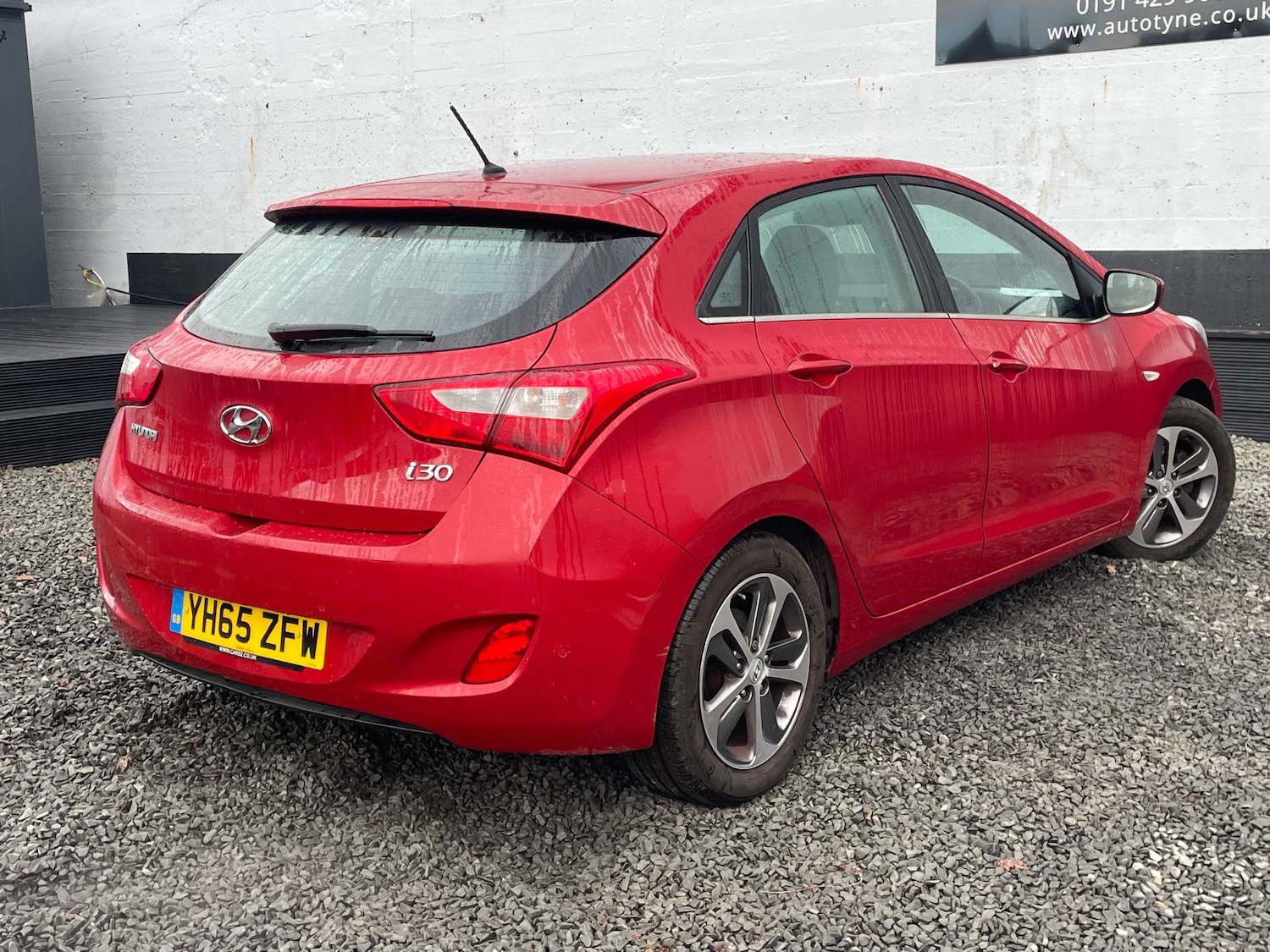 Used Hyundai i30 2015 for sale - 76748543: Photo 6